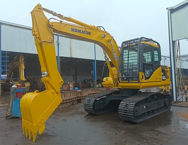 Excavator Komatsu