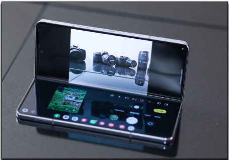 7. Samsung Galaxy Z Fold 5