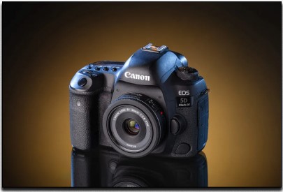 9. Canon EOS 5D Mark IV